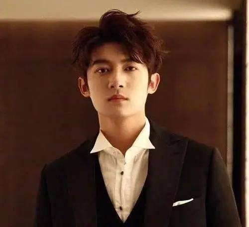 圈内人士爆料陈哲远周锐,圈内人士曝惊人内幕